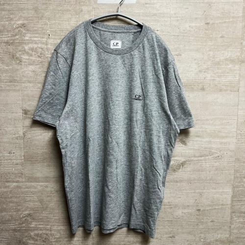 C.P. Company シーピーカンパニー 12CMTS046 SHORT-SLEEVED ROUND NECK T-SHIRTS Tシャツ グレー sizeXS 【中目黒B04】