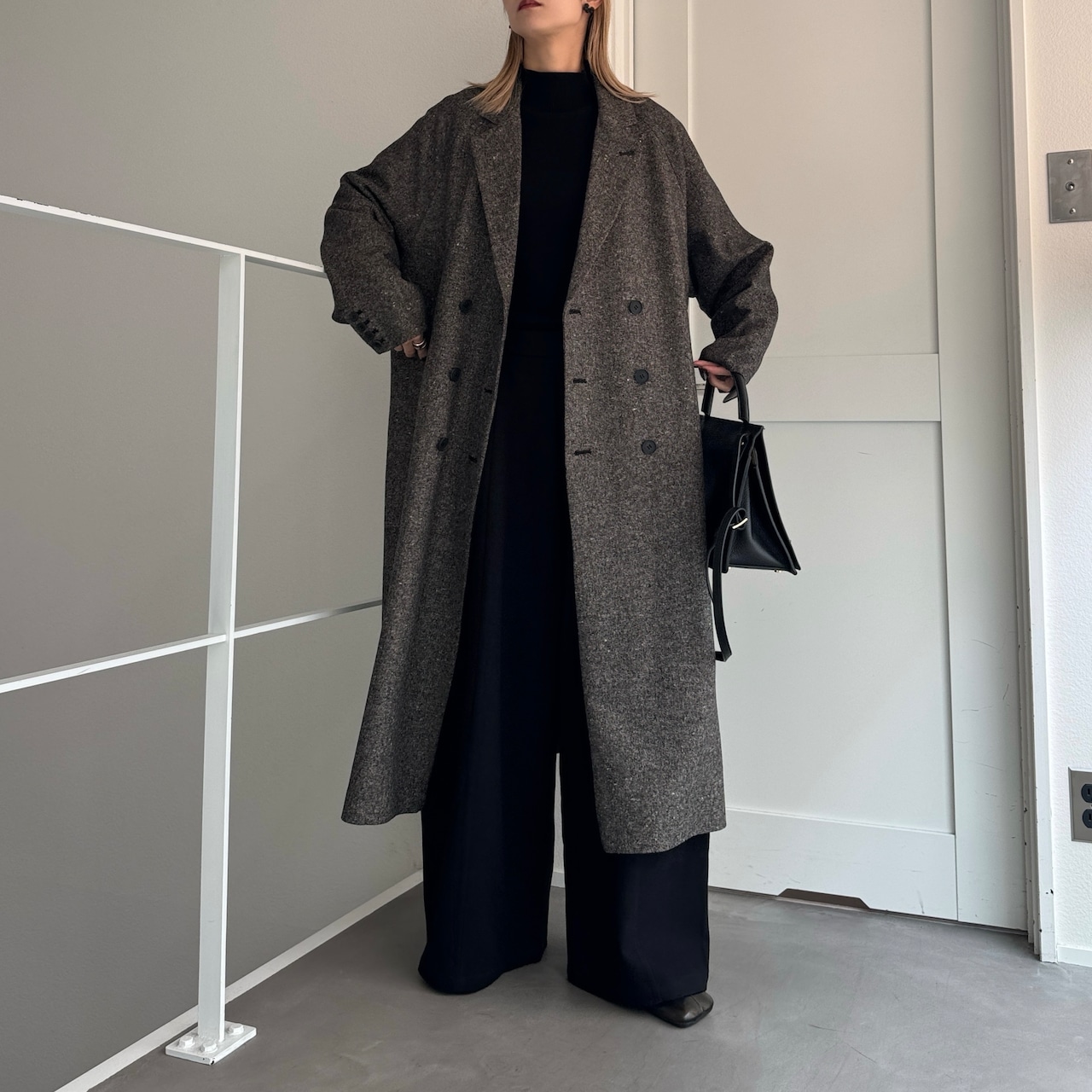 【受注予約:11月上旬入荷予定】Color nep mixed tweed long CO/charcoal gray