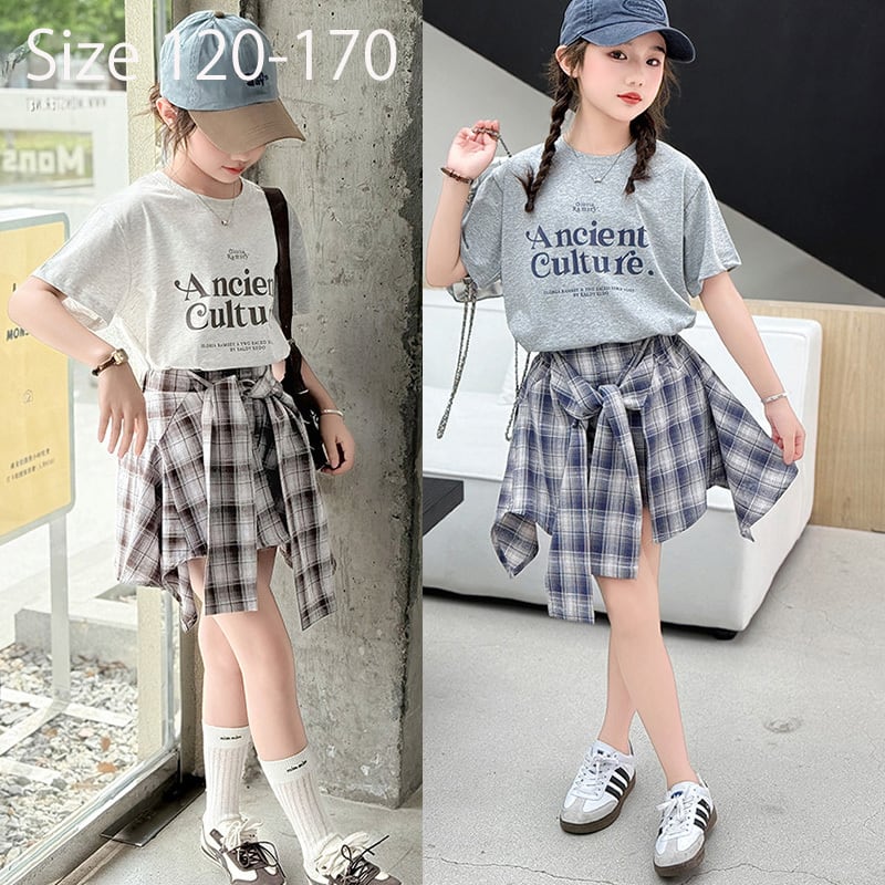 チェックのフェイクスカートとTシャツのセット