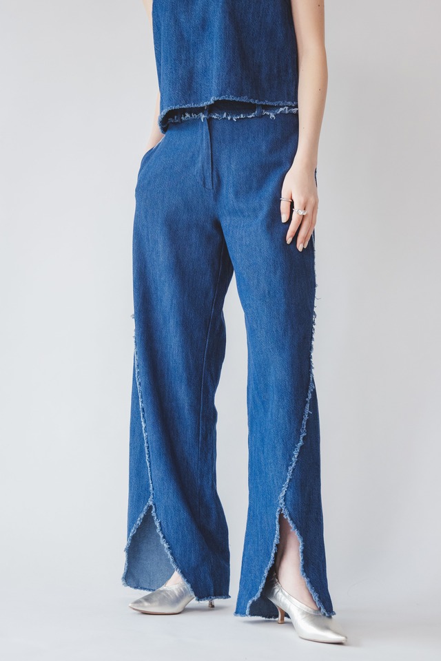 Fringe cutting denim