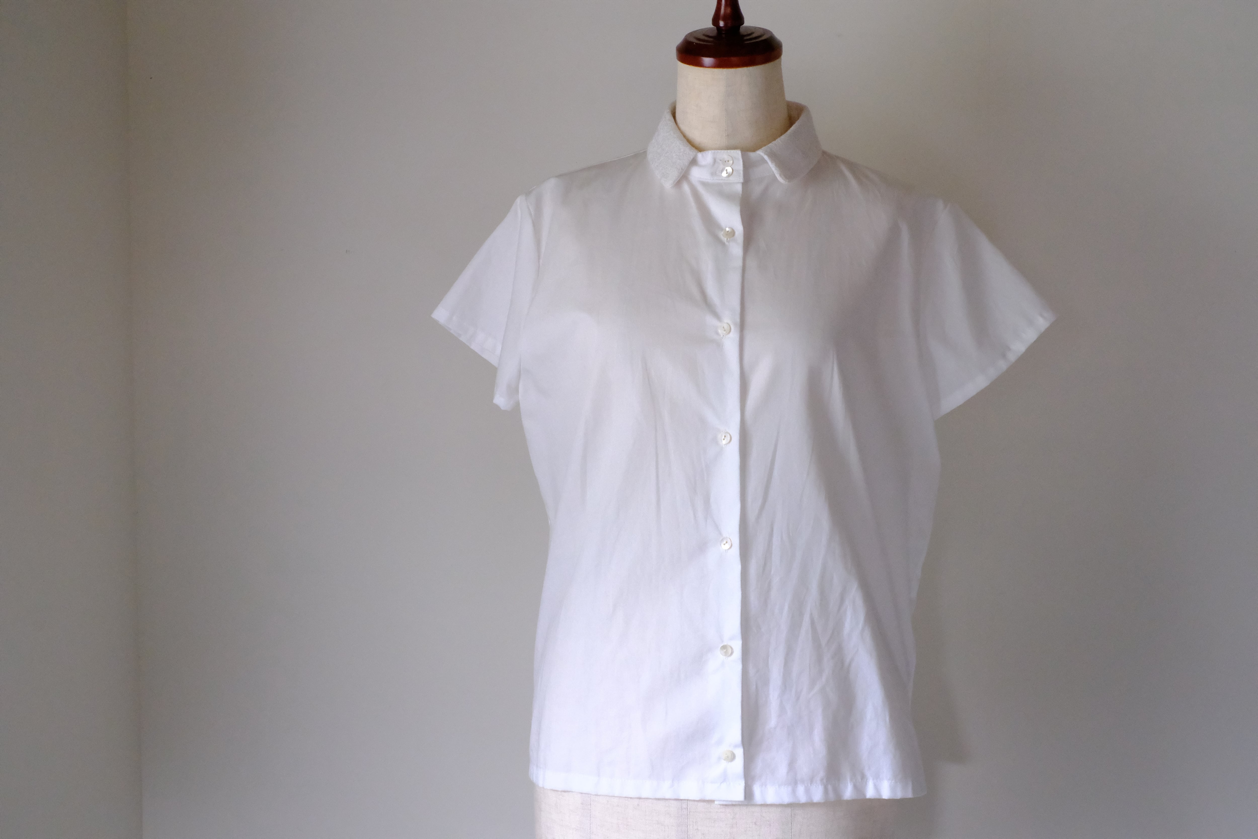 半袖スタンドカラーブラウス cl-120 (オフ白)