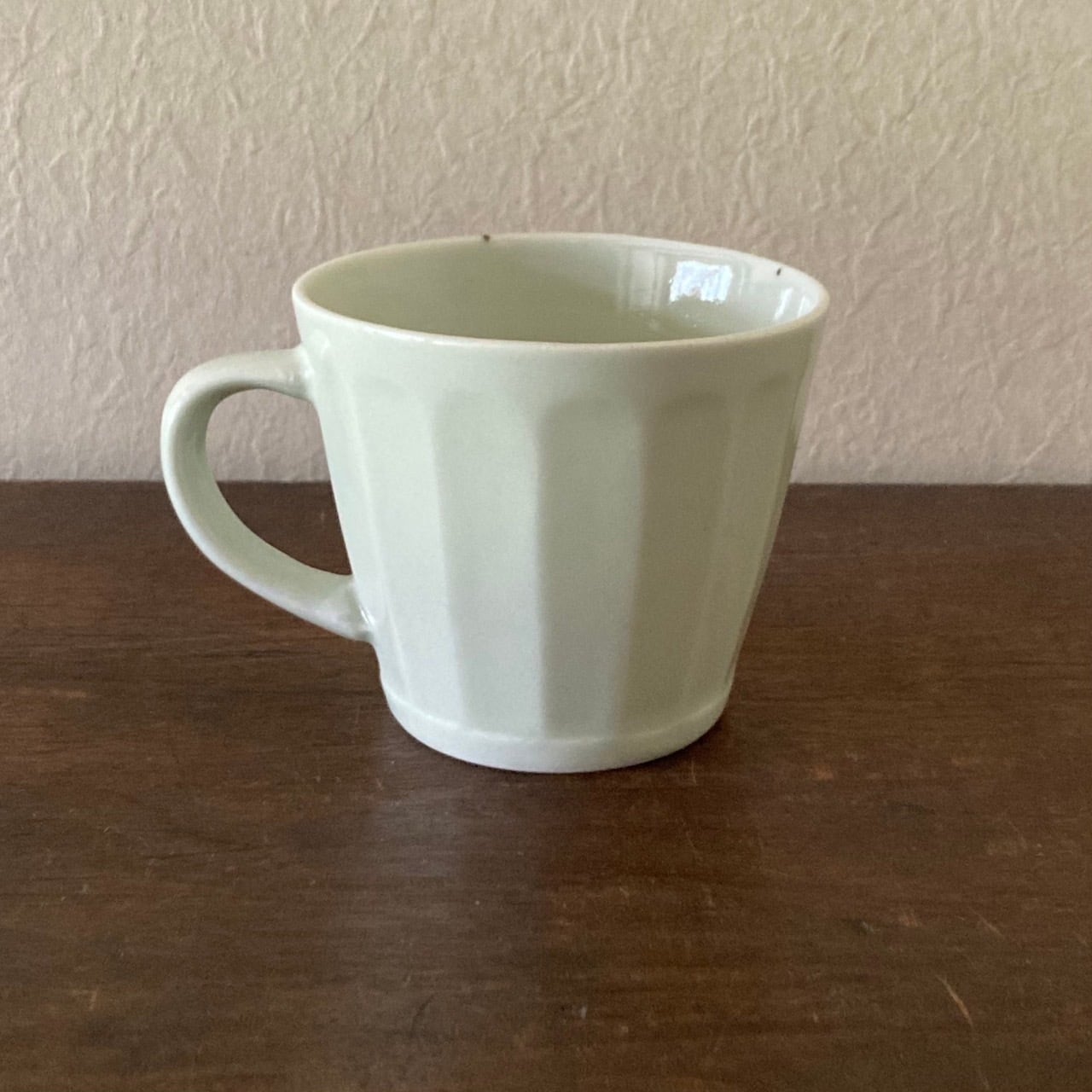 十四代手づくり 有田泉山磁石使用 鎬マグカップ | 陶祖李参平窯 onlineshop