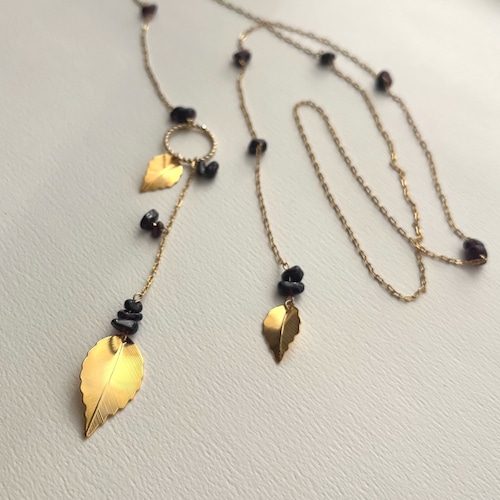 再製作・ラスト1点*ガーネットの森【ラリエットロングネックレス】