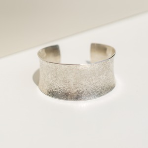 rough textured wide bangle