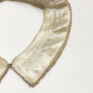 Vintage 50's pearl collar