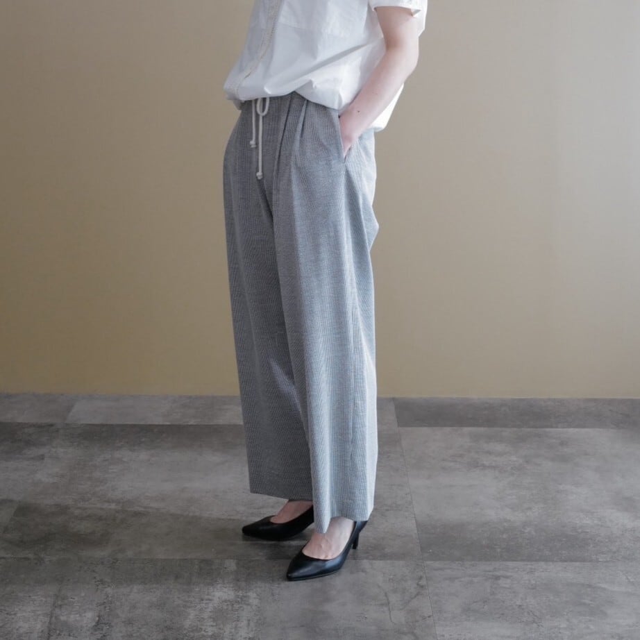 ★ストライプタックギャザーパンツ(ベージュ×ブラック)