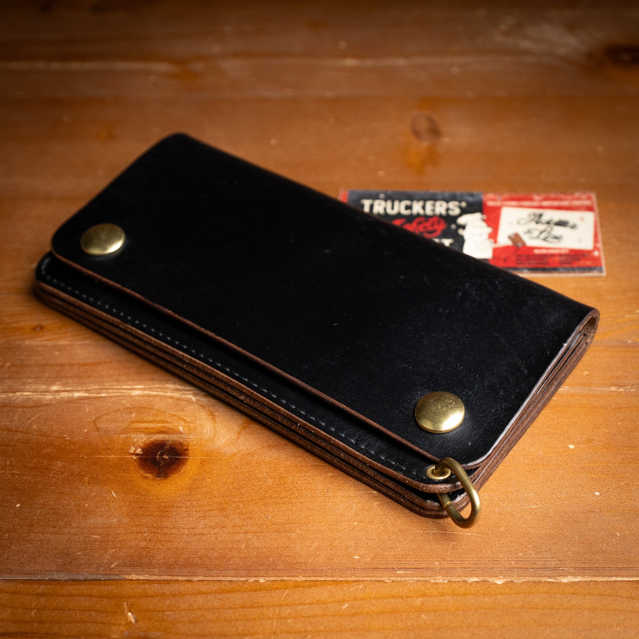 Additive and Line】Tracker Wallet TW-004 Horween Chromexcel 3層