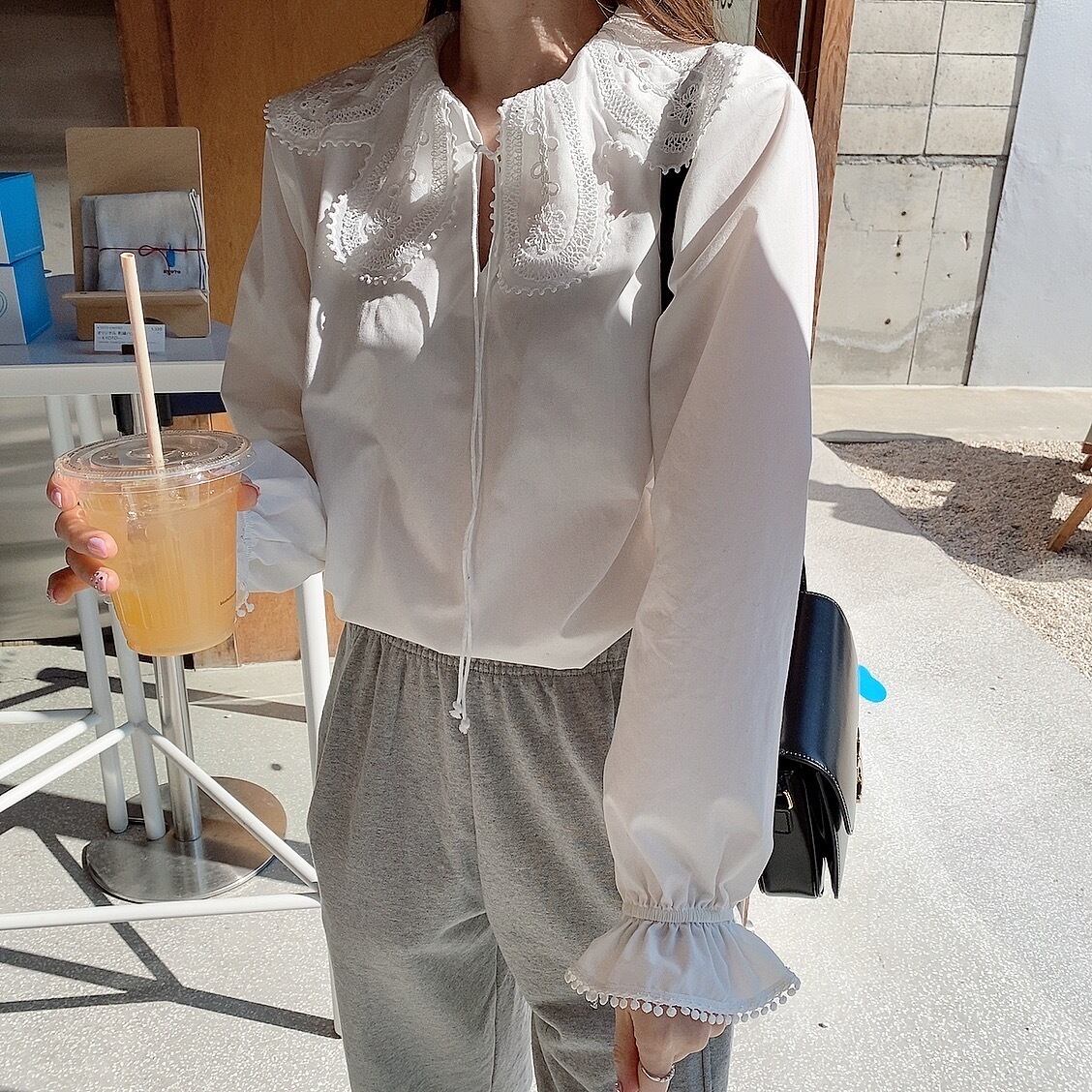 Flower blouse /white (4月上旬頃発送予定) | moripon.