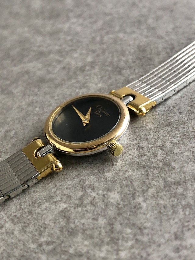 Christian Dior クリスチャン ディオール 腕時計 シルバー×ゴールド ロゴ ステンレススチール クウォーツ 3025 vintage ヴィンテージ オールド 3es7fc