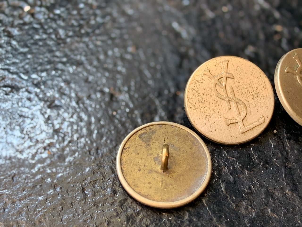 Vintage YSL YVES SAINT LAURENT Button Small (イブサンローラン
