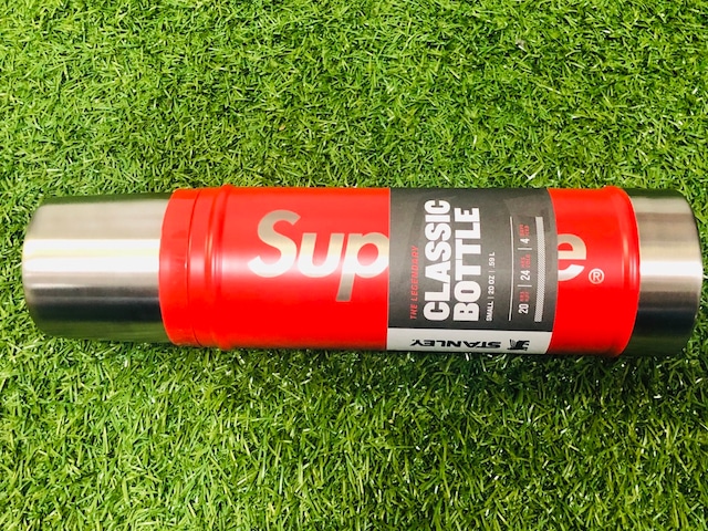 Supreme 19AW STANLEY 20oz VACUUM INSULATED BOTTLE RED 41JG7820