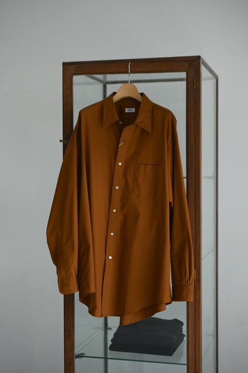 FOUNDOUR / REGULAR COLLAR SHIRT (MOCCA)