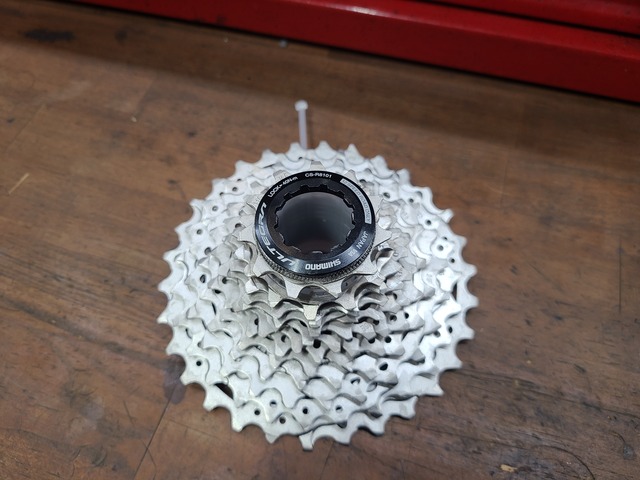 【完成車外し】 SHIMANO ( シマノ ) スプロケット CS-R8101 12S 11-30T 12速