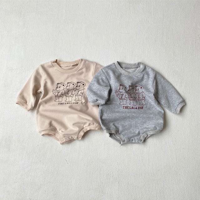 くま3匹の長袖ベビースウェットロンパース