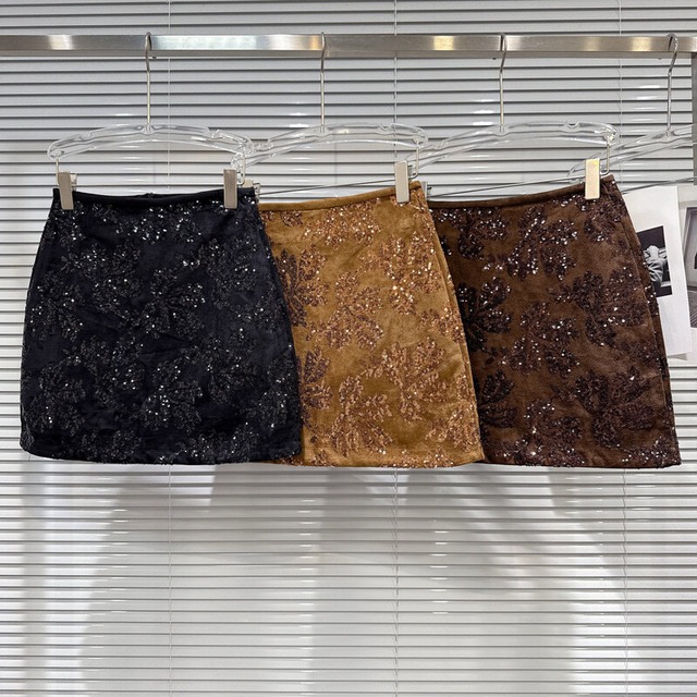 全3色/Sequin embroidery suede skirt　M4510