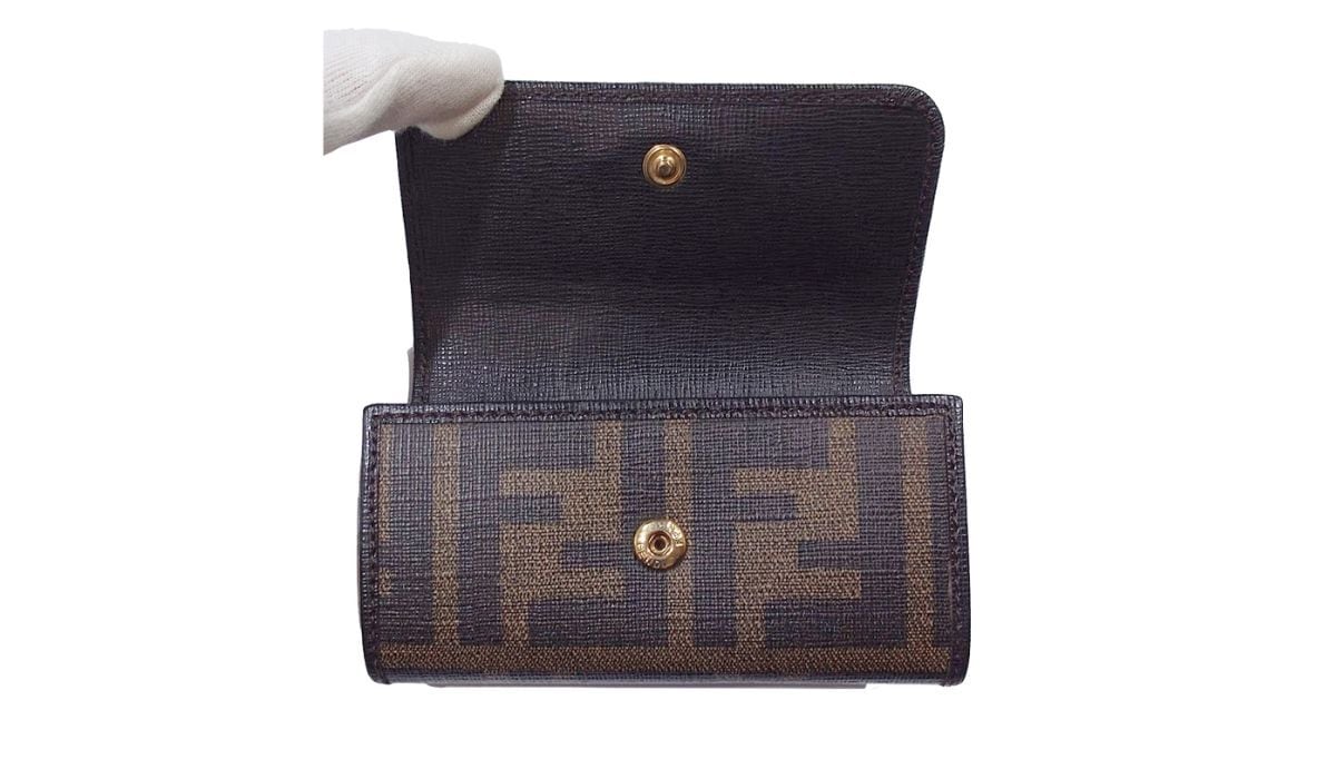 FENDI フェンディ ズッカ柄 6連キーケース ゴールド ロゴプレート PVC