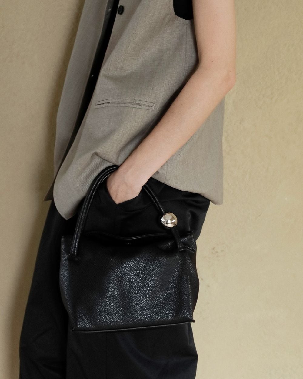 極美品　anuke Volume Ball Bag anuke 】Volume Ball Bag | valance 福井｜レディース セレクト