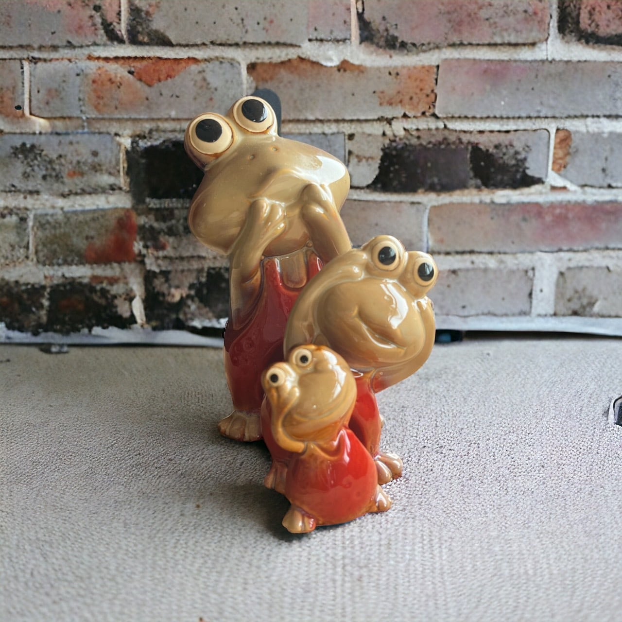 カエルトリオ（見ざる・聞かざる・言わざる） 梅雨 M18103-18104