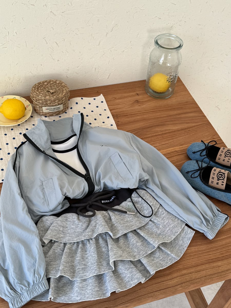 サイドラインショート丈ロゴジャケット