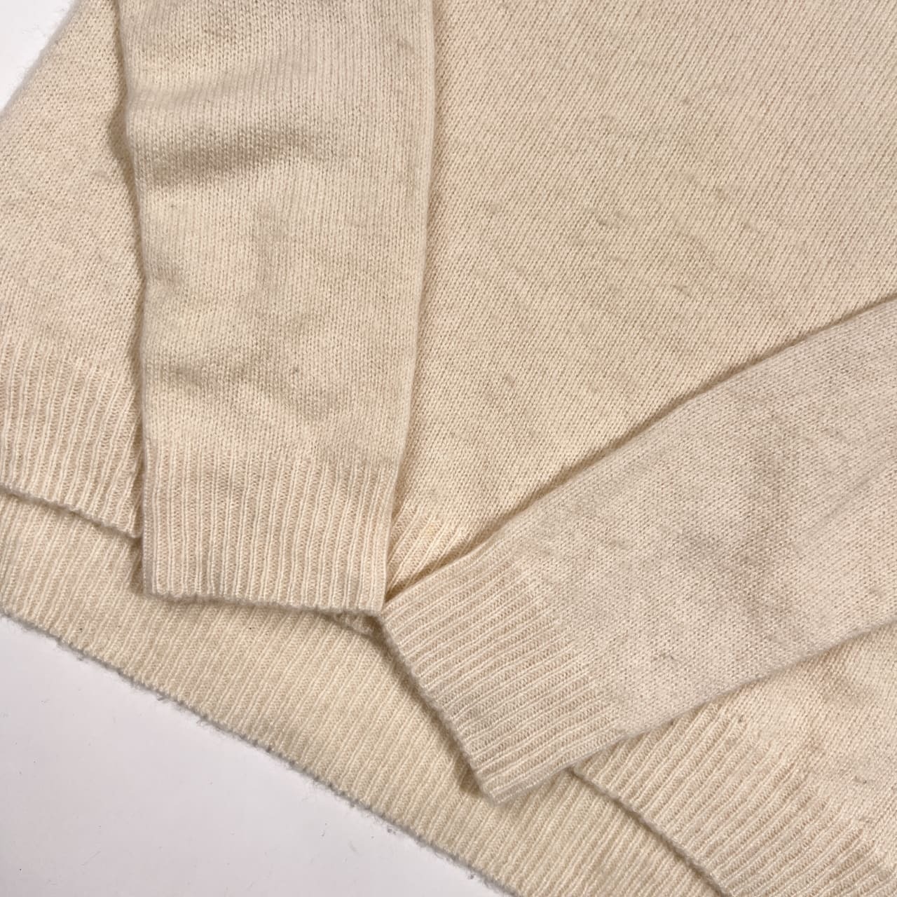 カシミヤ100% UNTITLED アンタイトル オフタートル ニット セーター 0/オフホワイト系 レディース