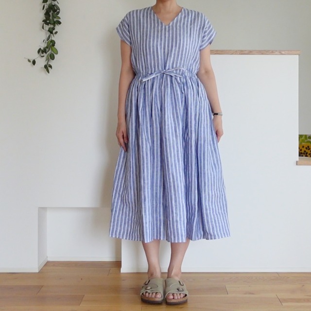 unwind dress ブルーストライプ