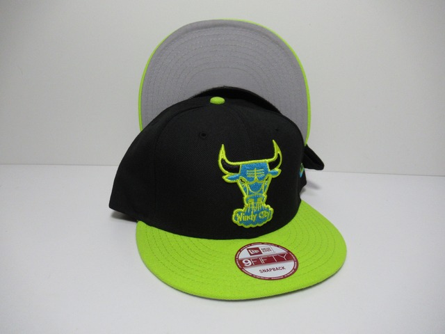 NEW ERA 9fifty   CAP　Chicago Bulls　シカゴ・ブルズ　BLACK×Neon Yellow