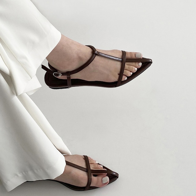 pointed toe cross strap sandal 12498