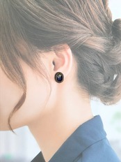 雑誌掲載商品＊【信楽焼】陶器 夜空　藍　 ピアス イヤリング 伝統工芸　 シンプル 　きれいめ　お呼ばれ　おしゃれ　大人可愛い　＊秋冬コーデ＊ 藍　インディゴ　ワンポイント　パール　おすすめ　人気　ギフト　誕生日　プレゼント