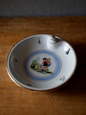 LIMOGES リモージュのキッズプレート お皿 ブロカント フランスアンティーク