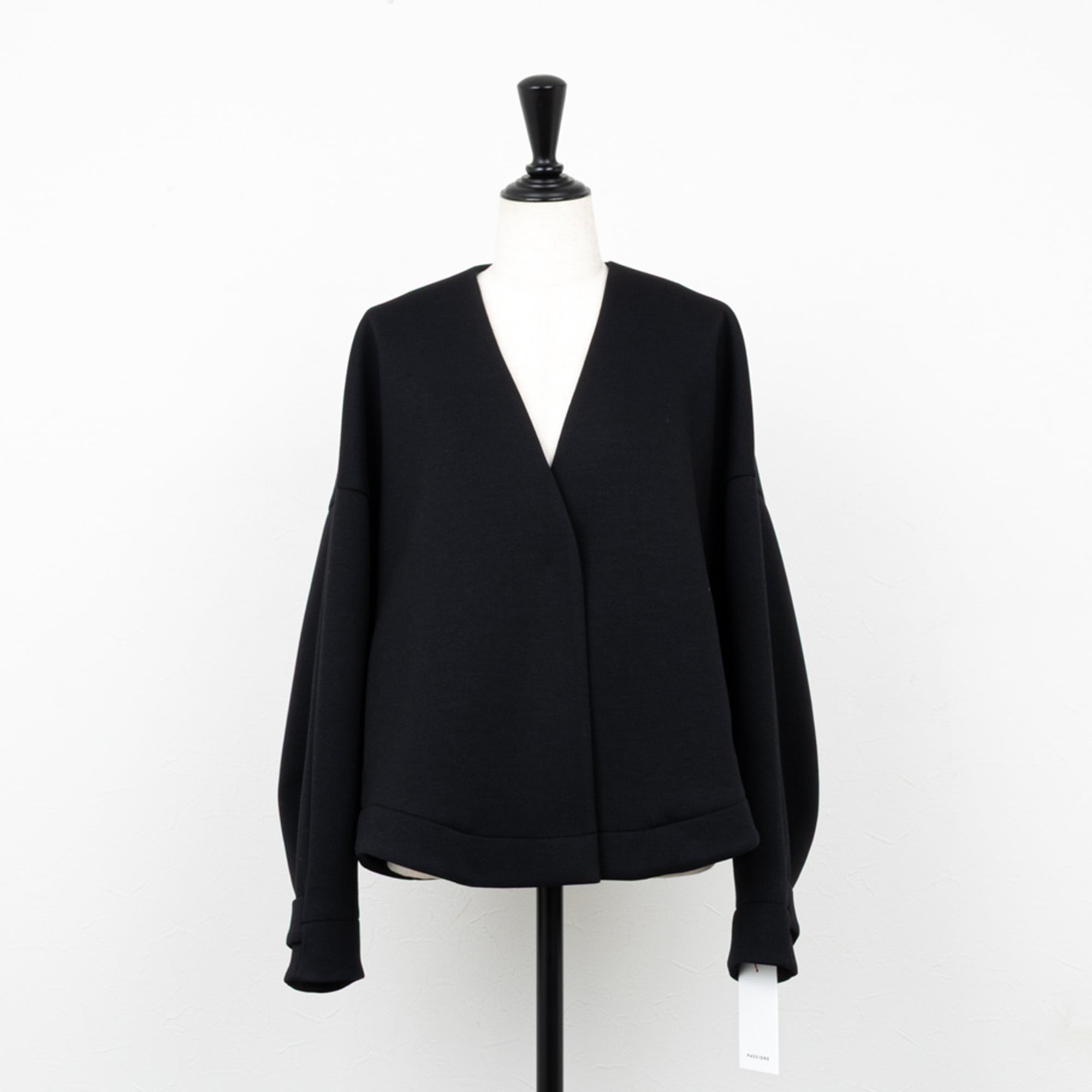 新品タグ付 パシオーネ カフネ ボンバーヒート ジャケット ブラック フリー PASSIONE／パシオーネ】ダンボールニットコクーンジャケット（ブラック