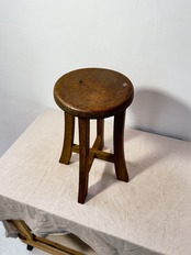 丸座のスツール（イ）
