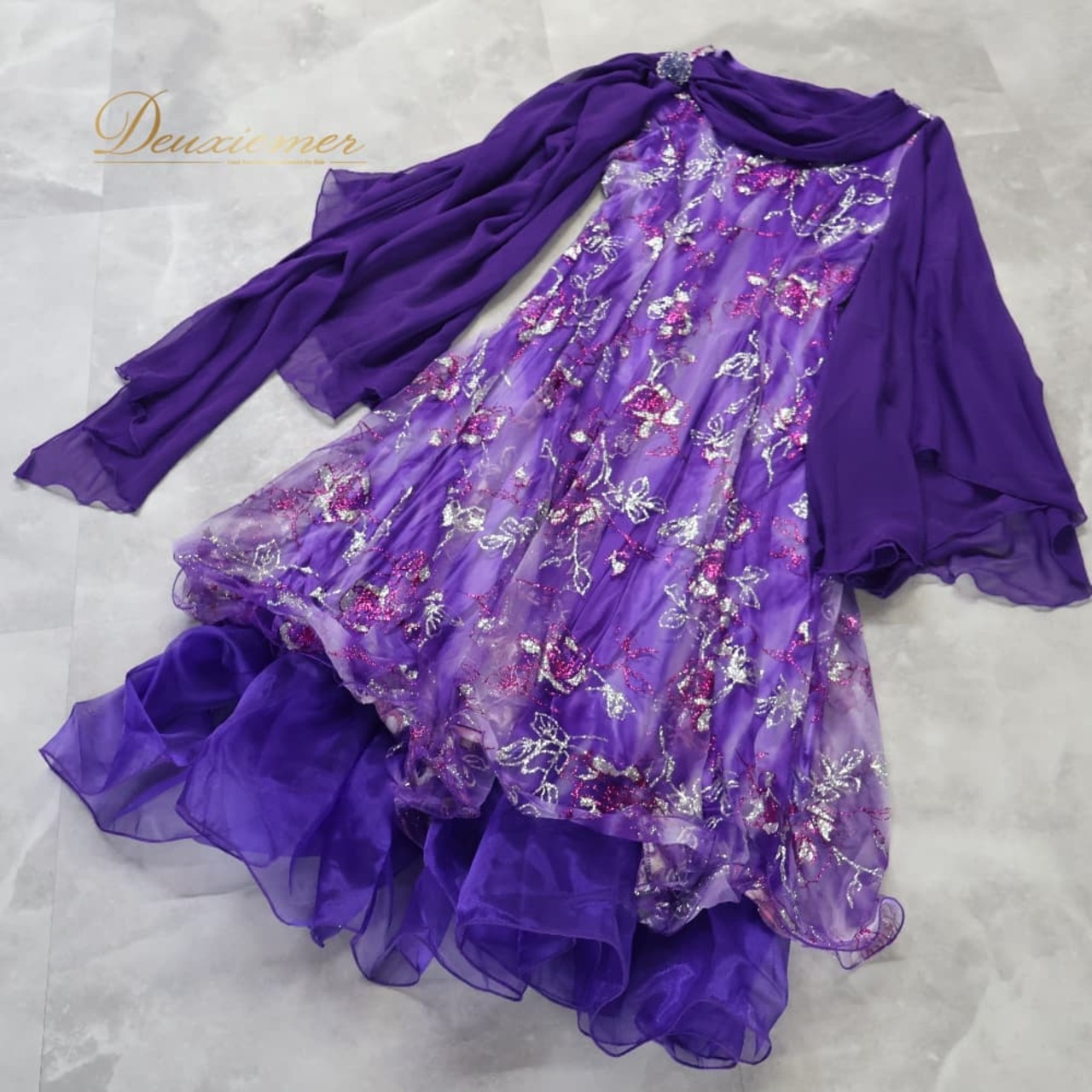 社交ダンス 衣装 un×ll アンツー ドレス ワンピース パープル系 花 花柄 ラメ 華やか 紫 鮮やか 上品 かわいい レディースゴージャス ダンス衣装 イベント ステージ パーティー 煌びやか おしゃれ レース 透け感シルバー系