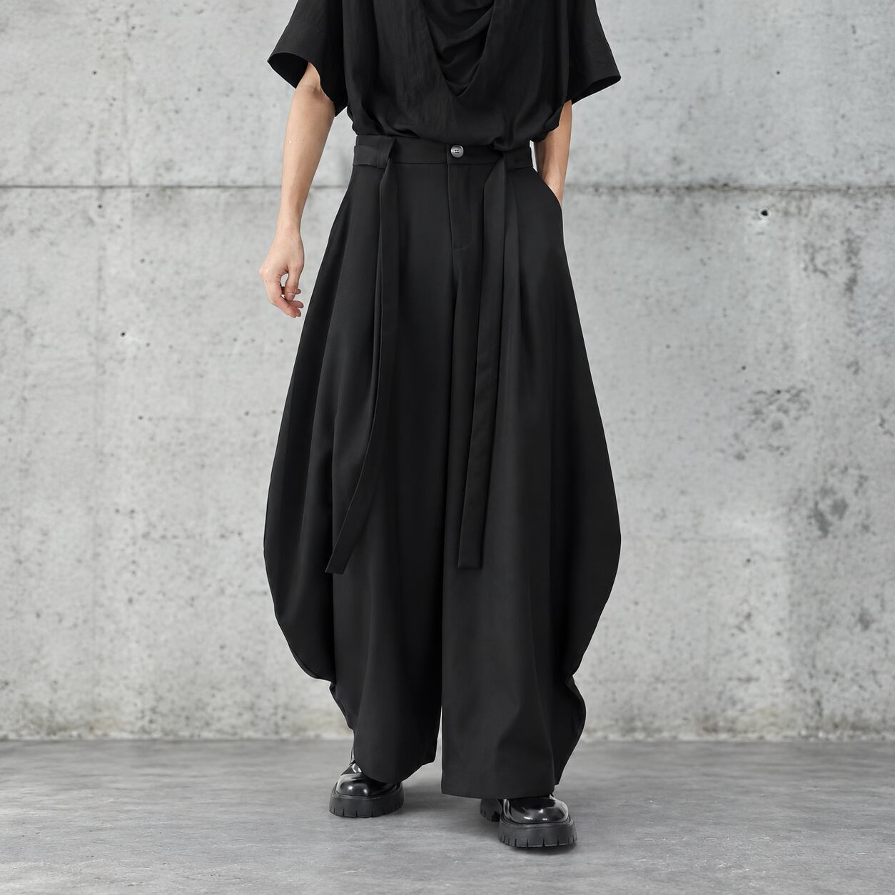 【ORV0009】Curved Wide-Leg Suit Trousers, Draped Lantern Pants