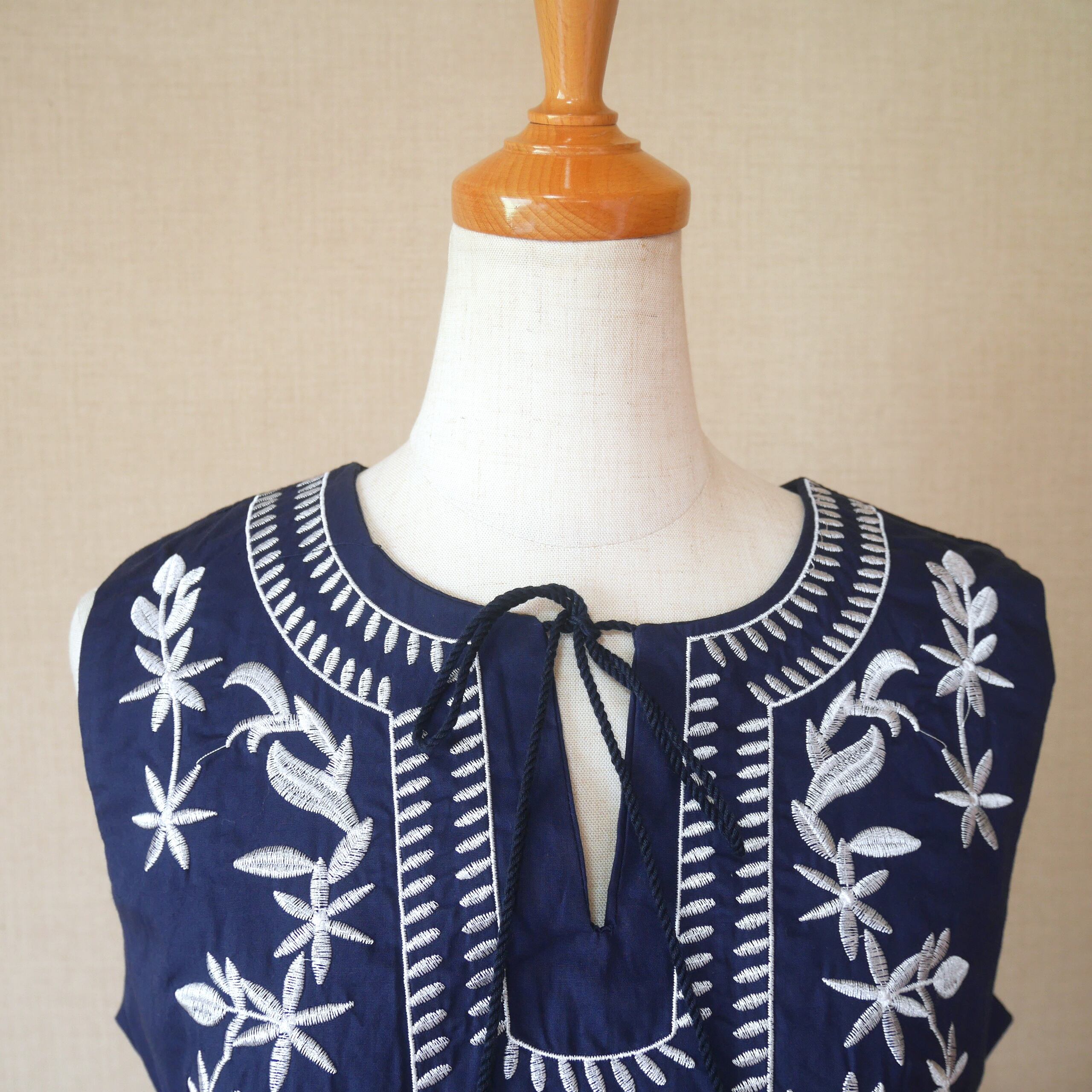 刺繍 チュニックワンピース VINTAGE - 花柄刺繍 チュニック ワンピース