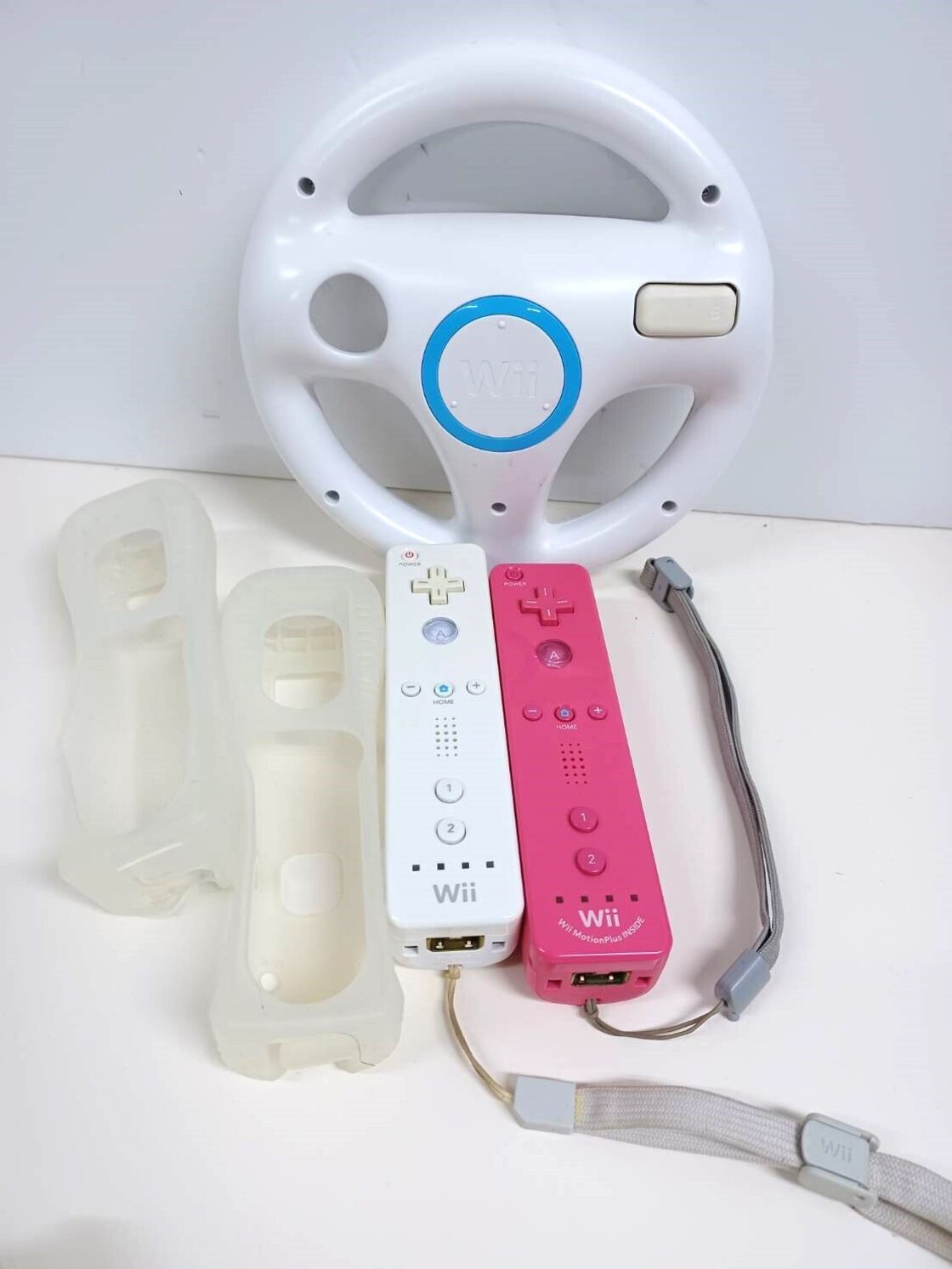 Wii本体セット マリオカート付き wii Fitplus未使用 （≪人気≫【中古 