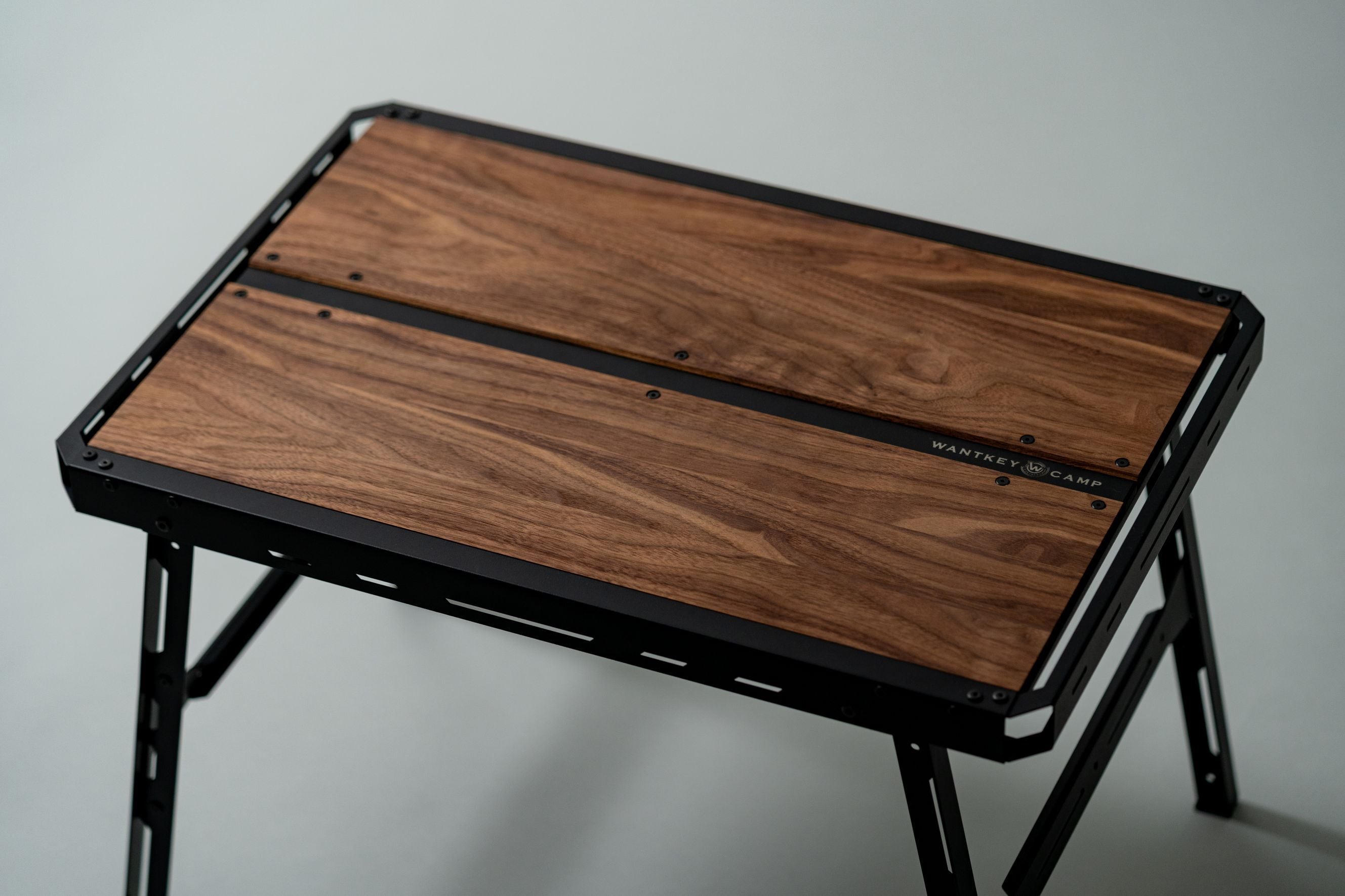 27b4e04611086db830a69e705e7818