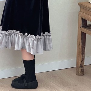 春ベルベットフリルワンピース