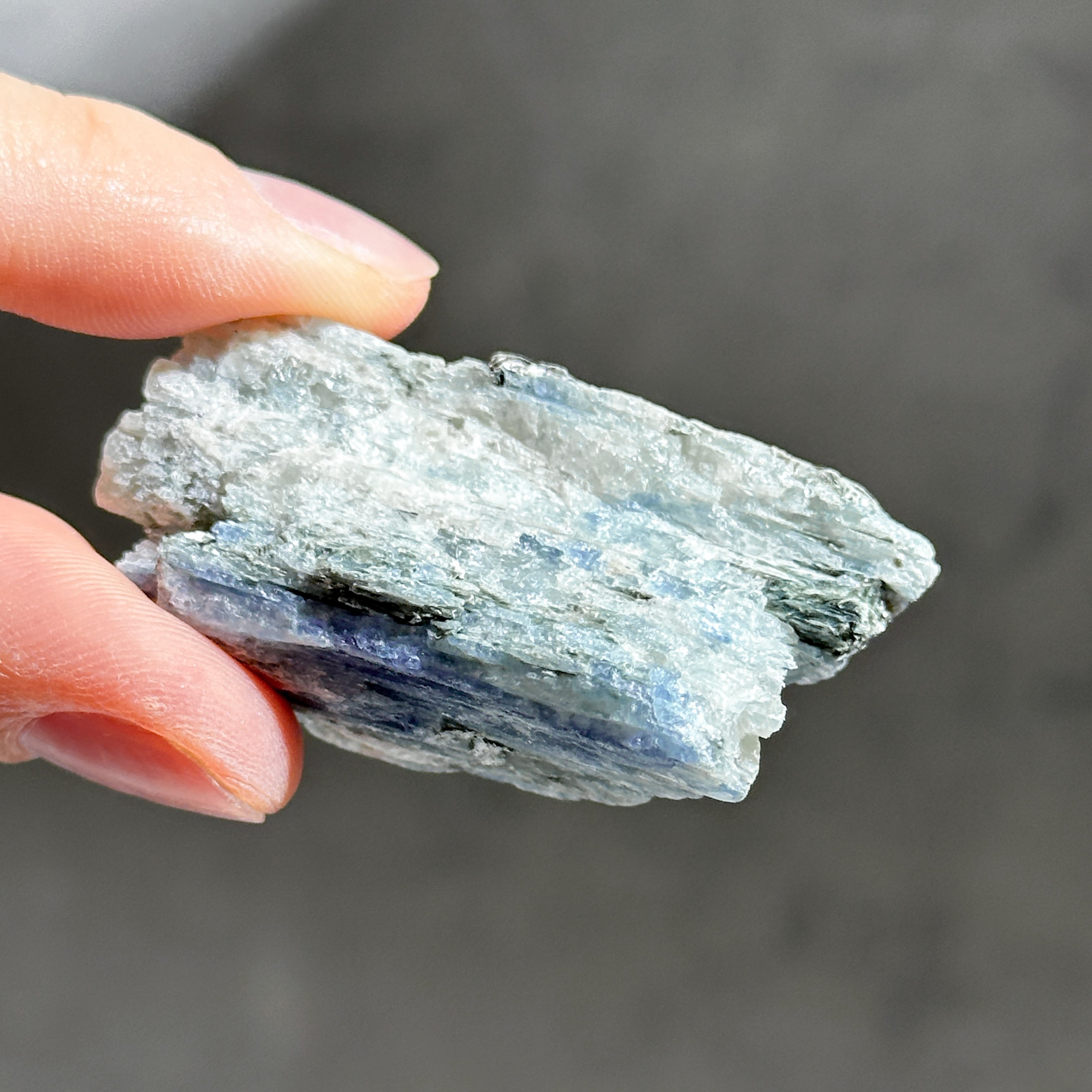 カイヤナイト 原石64◇ Kyanite ◇天然石・鉱物・パワーストーン