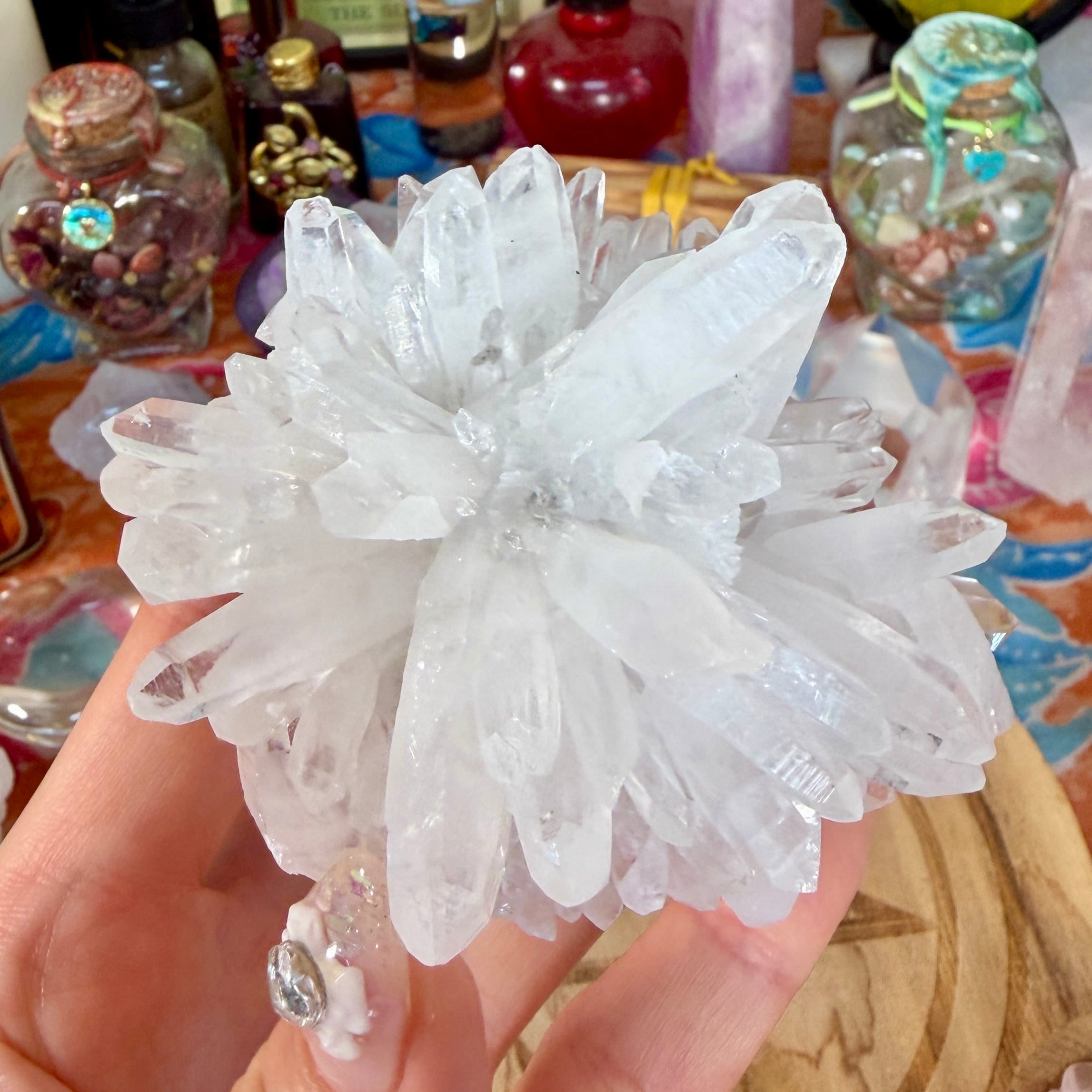 魔女の祭壇】クリアクォーツ クラスター / 水晶 | クリスタルと魔法の