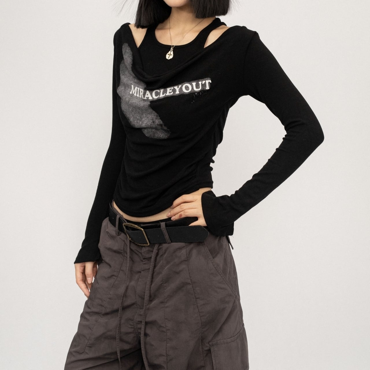 Off shoulder tops E7120