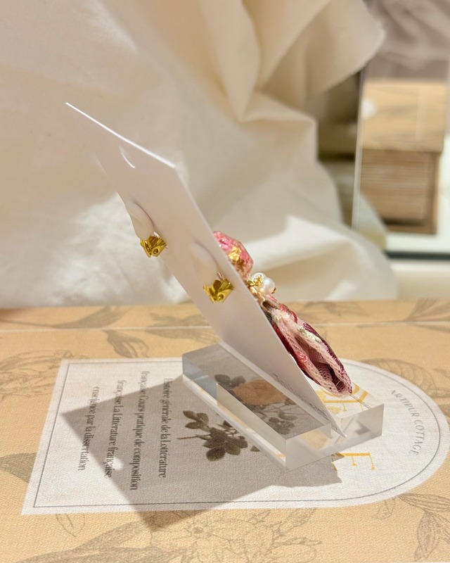 刺繍イヤリング（A71-2）③