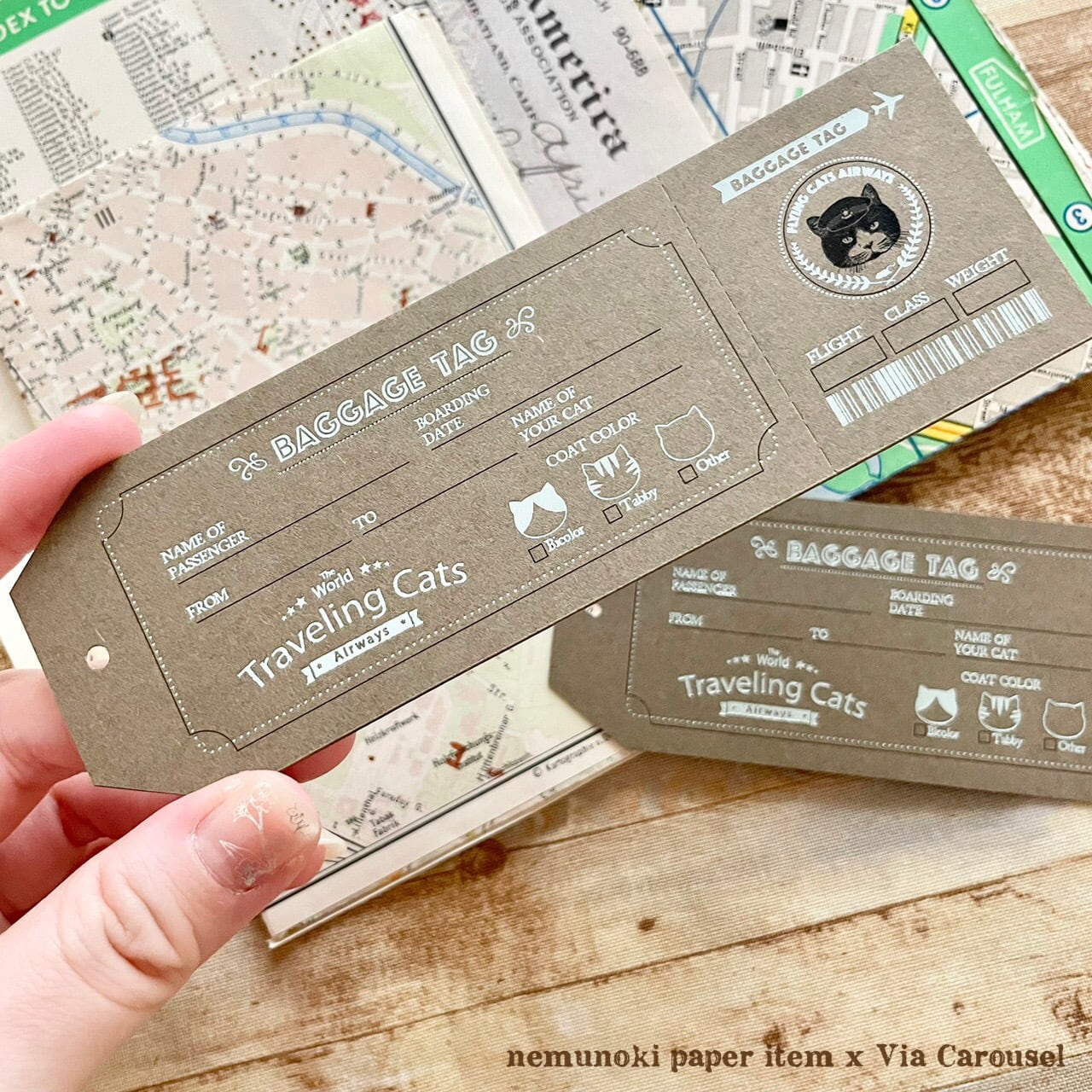 世界を旅する猫たち 箔押しバゲージタグセット | Via Carousel