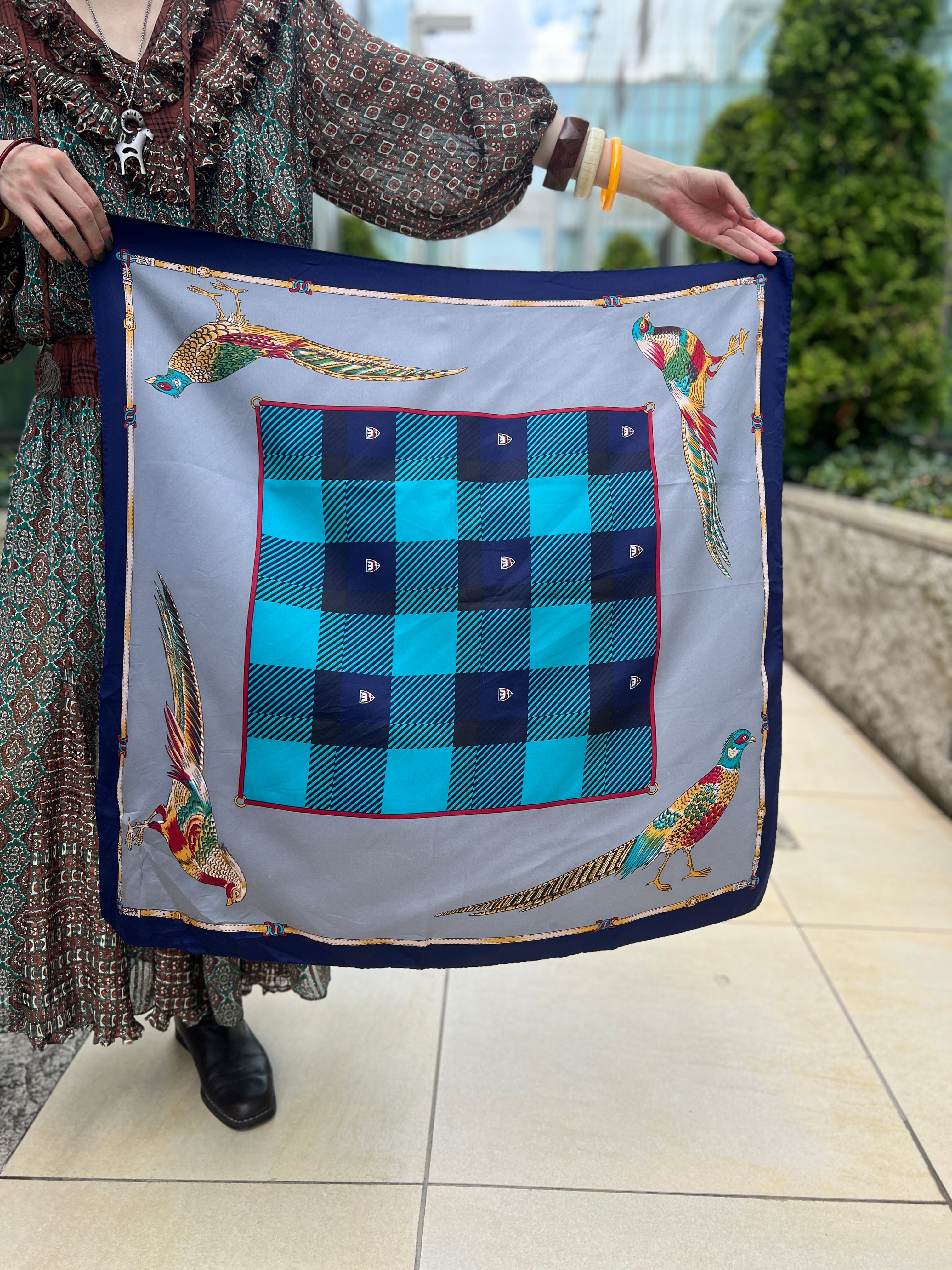 Vintage animal bird ×belt  navy gray poly scarf