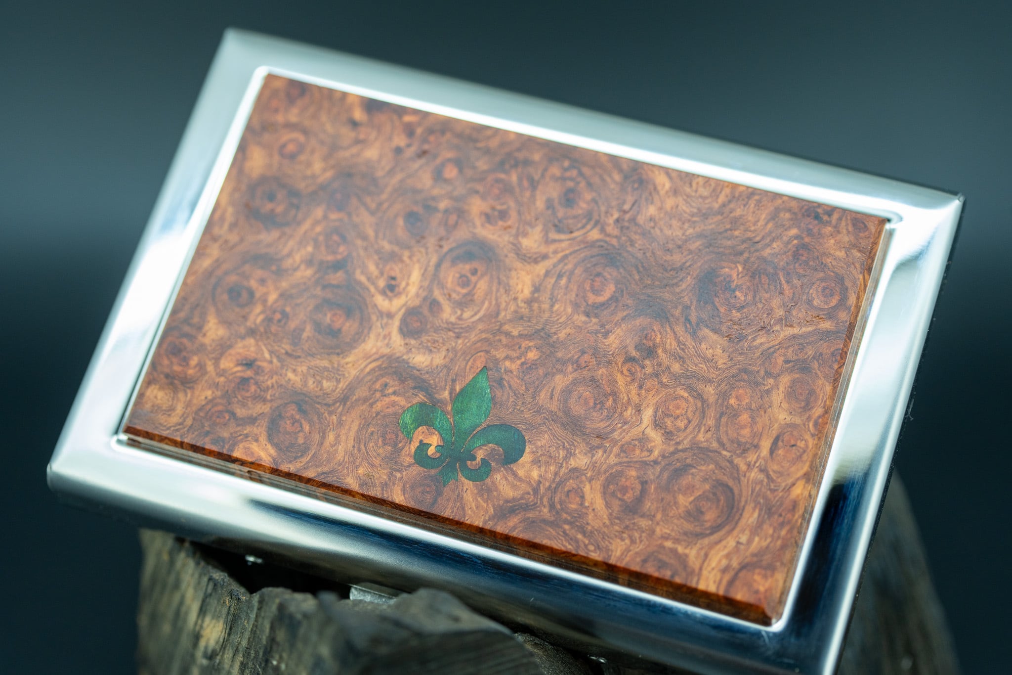 ※【朱色の銘木】 花梨 カードケース silver フルールドリス