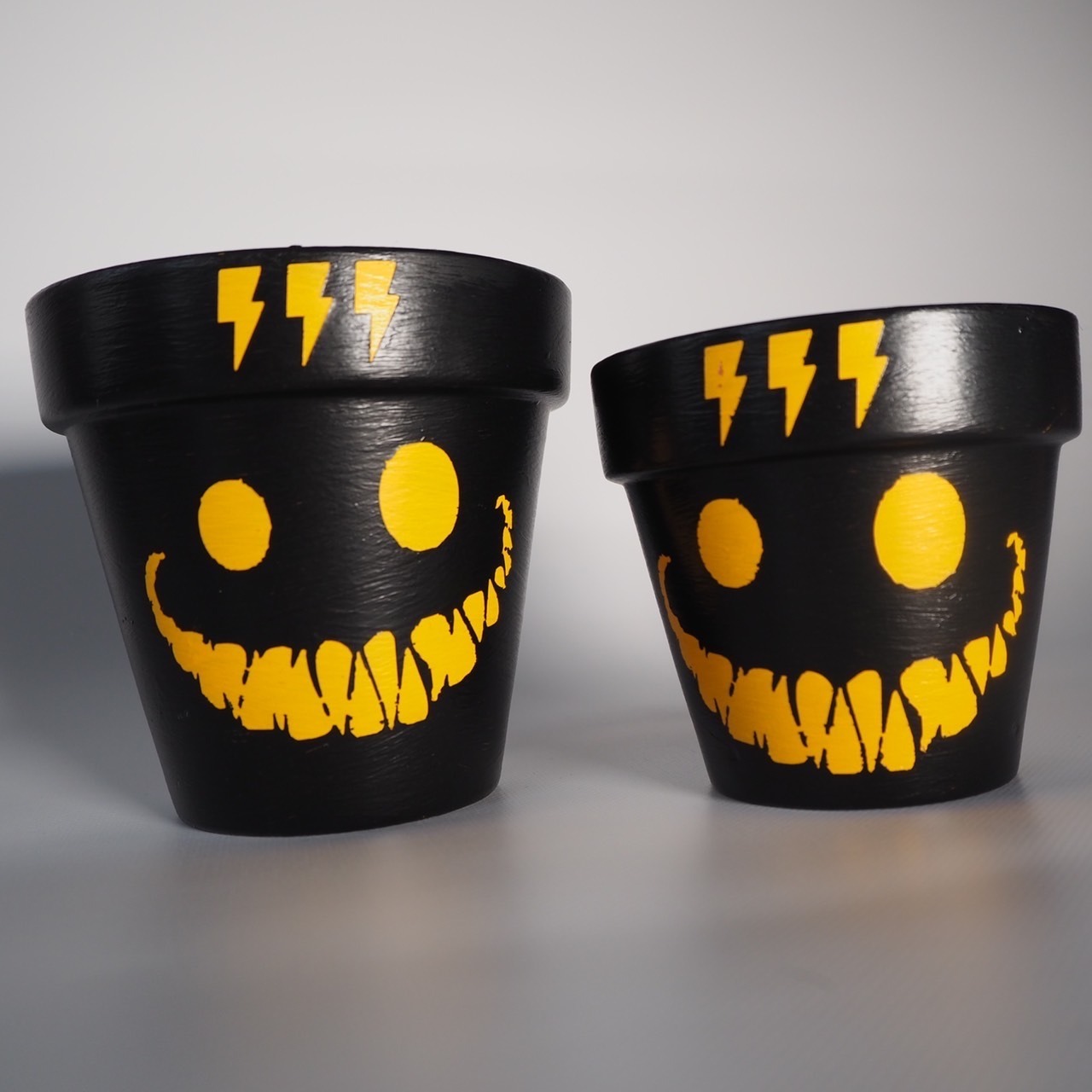 【 dark side Smile pot series】　2セット（大）（小）