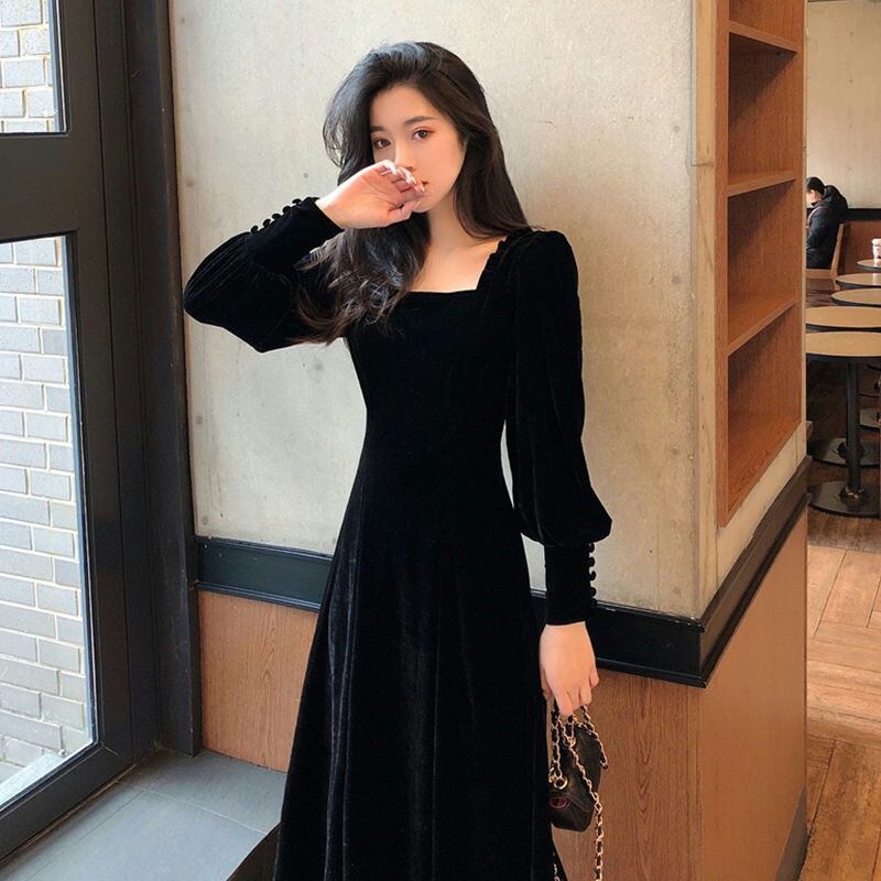 【新作】【送料無料】 スクエアネックベルベット長袖ドレス 2022 春の新作フレンチレトロスリムフィットセクシーなミドル丈スカート 0223251590656