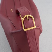 セリーヌ ロミー ミディアム カーマイン レッド ショルダーバッグ