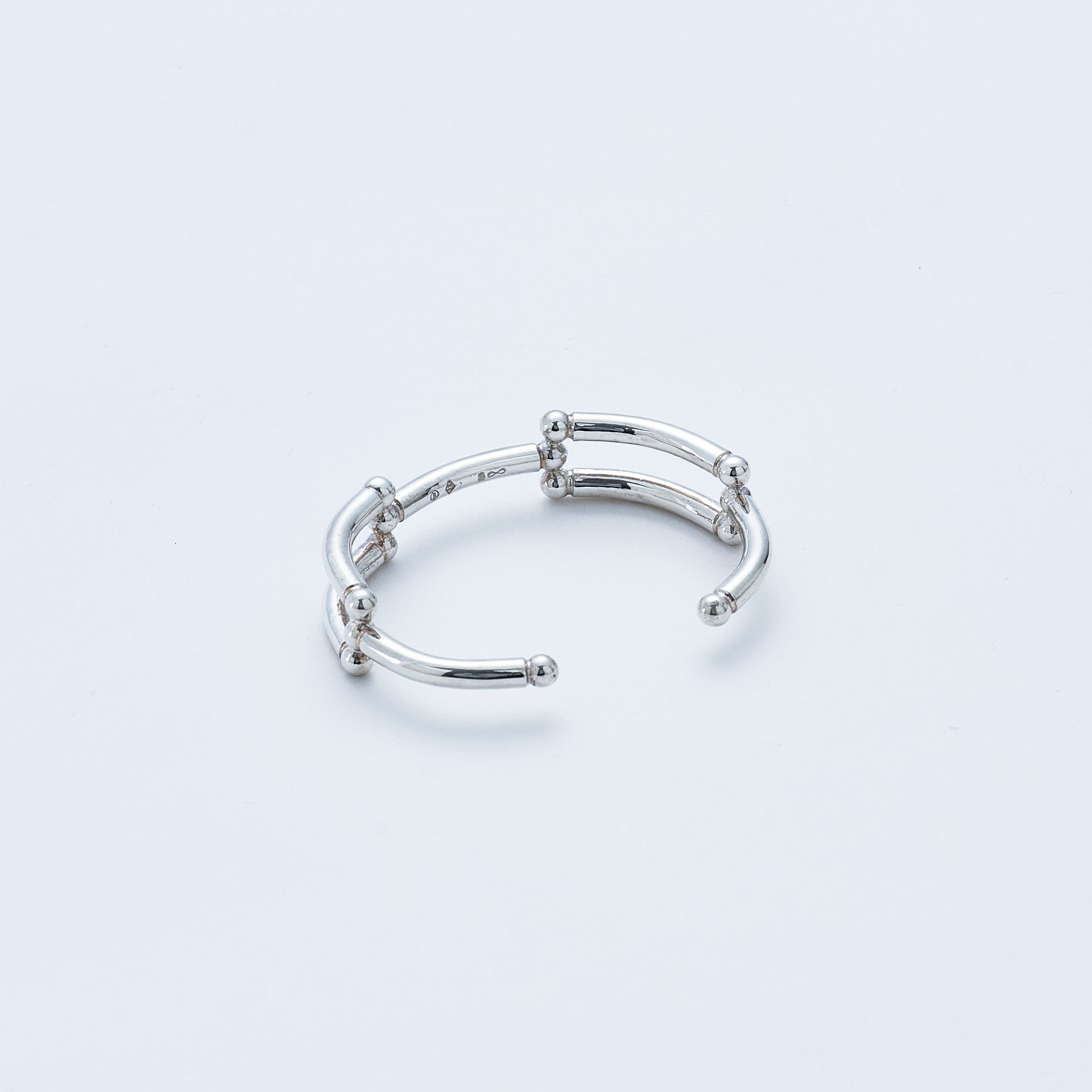 BN-093 Breastplate Bangle | WAKAN SILVER SMITH online store