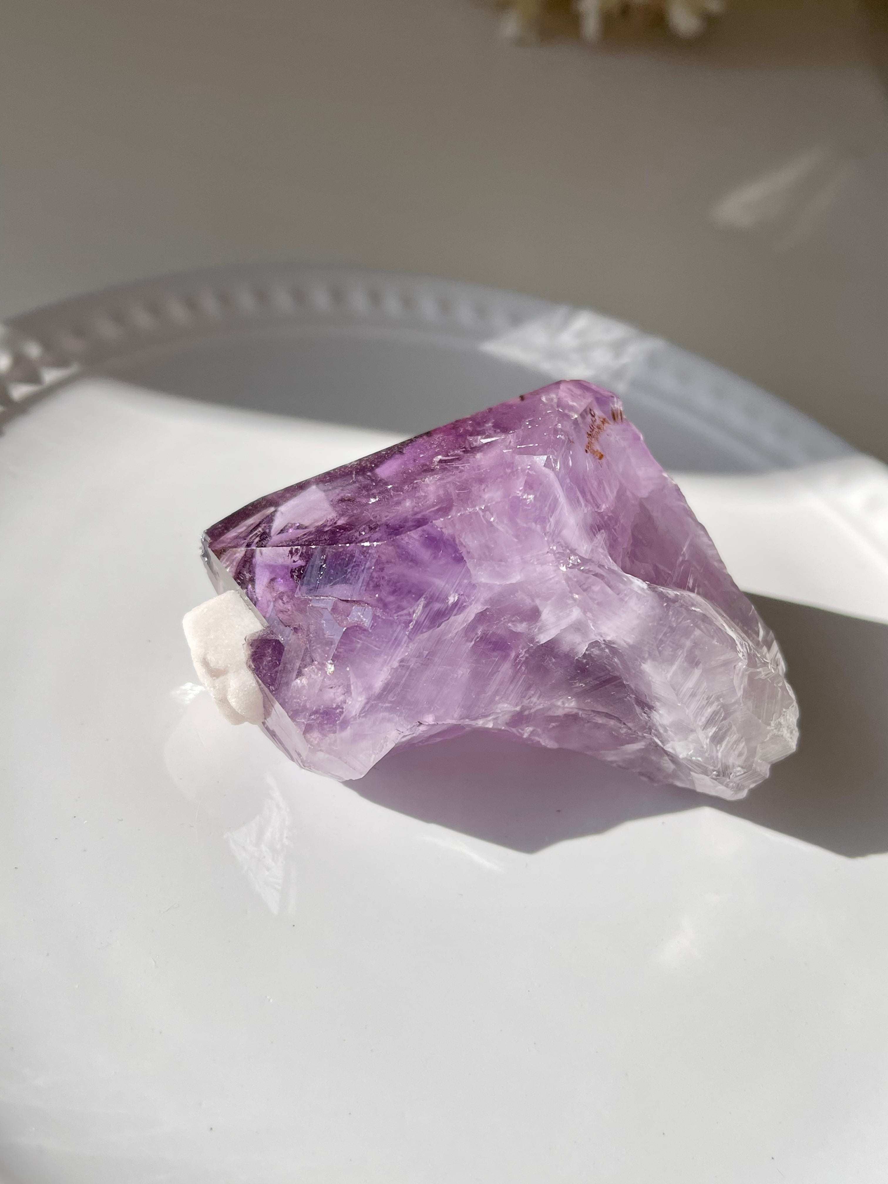 カルサイトオンアメシスト/ square calcite on amethyst