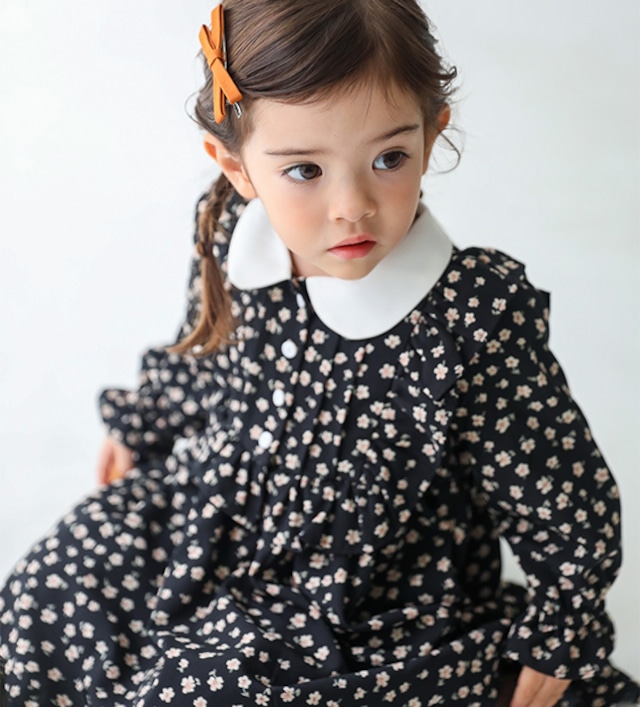 丸襟スクエアフリルワンピース<Black flower>